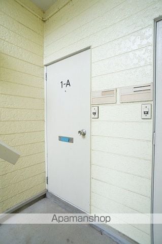 原添ハイツの玄関写真