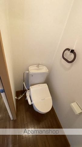 ANIESU BEE IIの内装写真