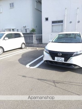 和歌山県和歌山市和歌浦東１丁目[1LDK/45.07m2]の駐車場1