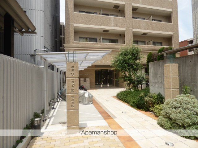セントロイヤルクラブ新大阪の玄関写真