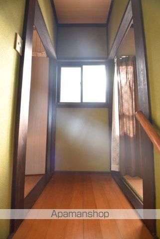 安芸高田市 2階建 築53年の内装写真