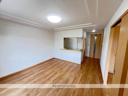 ＱＵＥＥＮ　Ⅱ[2LDK/57.33m2]のリビング・居間2