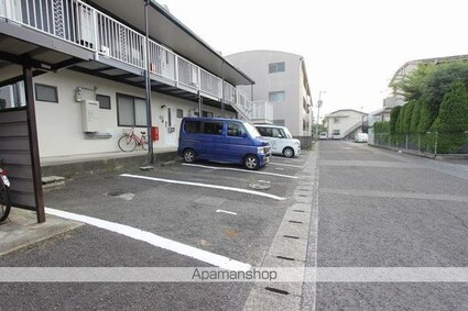 セジュール屋島[2LDK/52.55m2]の駐車場