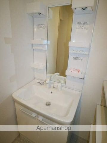 シャトルIIIの内装写真