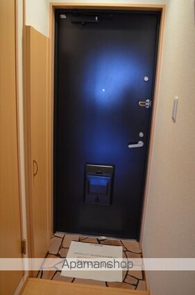 ルミナス[1R/30.82m2]の玄関1