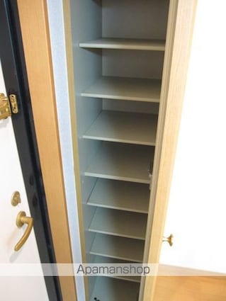 ファインベル３[1K/18.81m2]の玄関