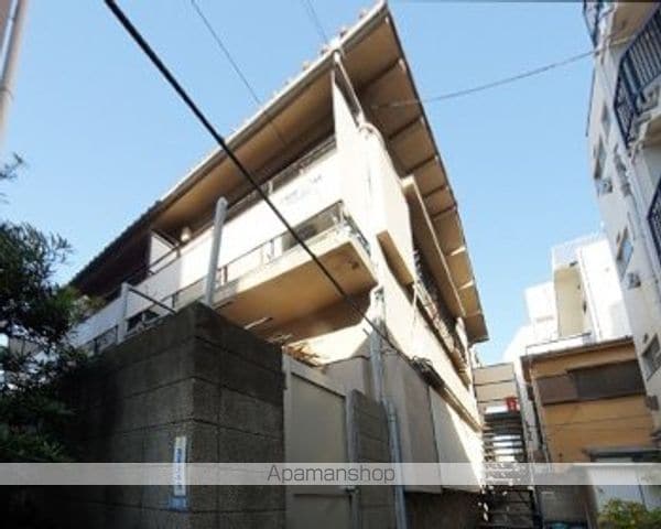 川本アパートの外観写真