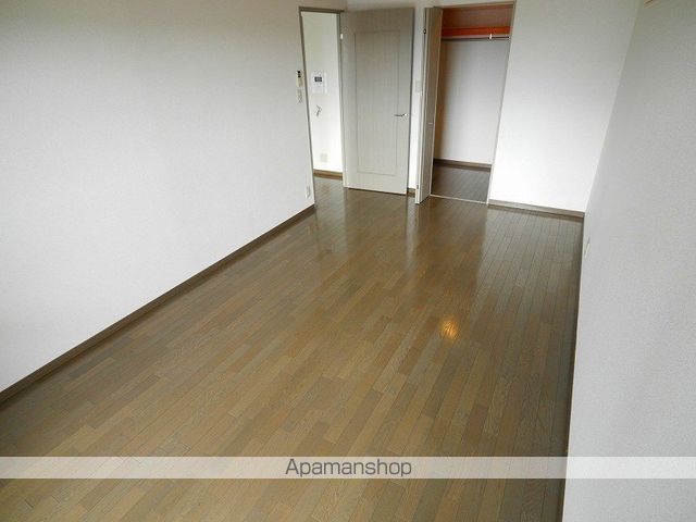 オーパスホームズ白山の内装写真