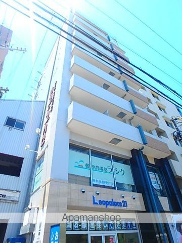 ハイネスセンターコートの外観写真