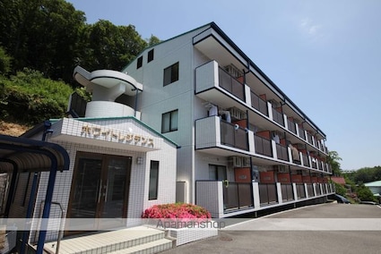 ホワイトレジデンス[1K/23.3m2]の外観1