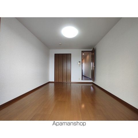 アンプルールフィギュールの内装写真