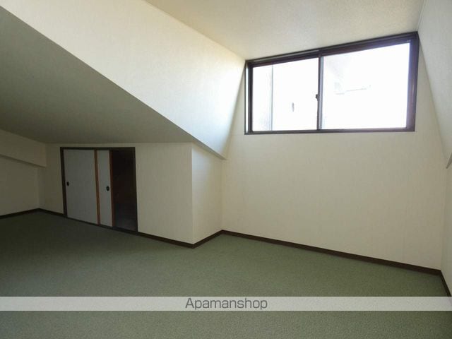 メゾンドール中寺の内装写真