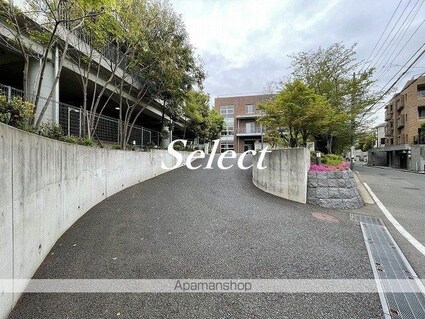 サンライズパーク山手[1R/17.75m2]の周辺4