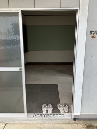 松永町３丁目貸テナント[事務所/39.22m2]の玄関1