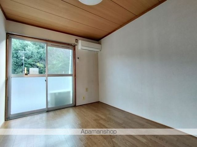 コーポ操扇山の内装写真