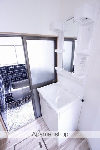 呉市 2階建 築60年の内装写真
