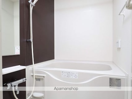 愛知県名古屋市千種区吹上１丁目[1LDK/46.7m2]のバス