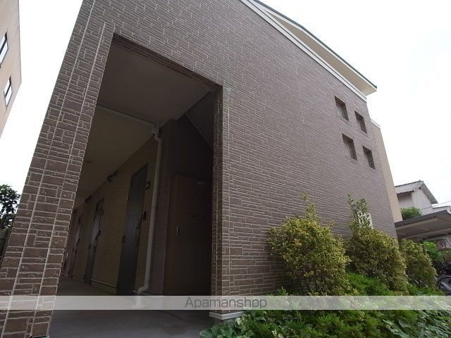コンフォート三條の玄関写真