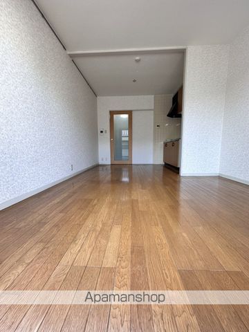 バードタウン9番館の内装写真