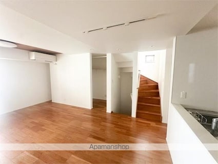 世田谷区桜丘５丁目戸建[3LDK/94.35m2]の内装1