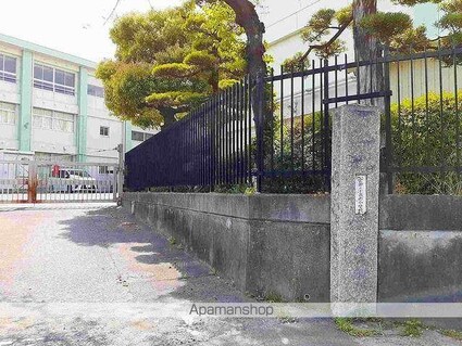 フォルッシュ　ドライ　Ⅱ[2LDK/58.75m2]の周辺3