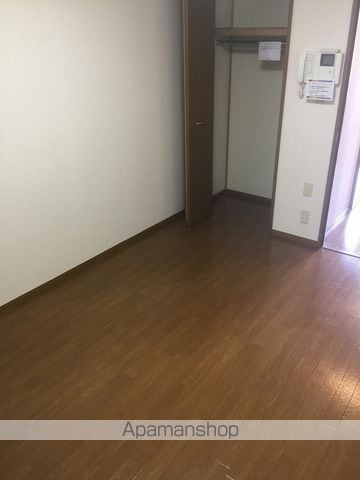 小田急電鉄江ノ島線 六会日大前駅 徒歩7分 2階建 築24年の内装写真