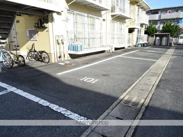 ヴィレッジ生田の玄関写真