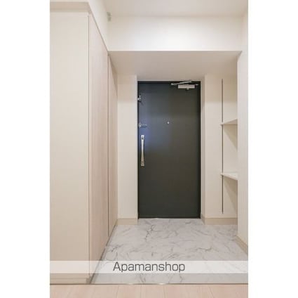 コンフォリア・リヴ豊洲キャナル[2LDK/39.8m2]の玄関