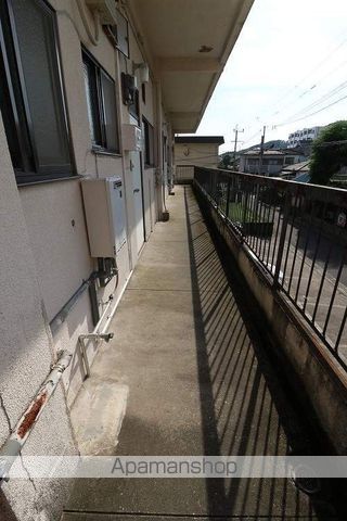 コーポインパドルの玄関写真