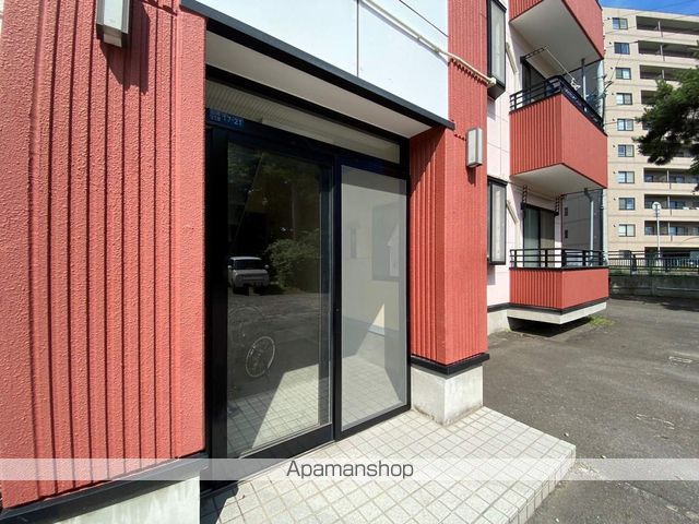 ヒルパイン湯川の玄関写真