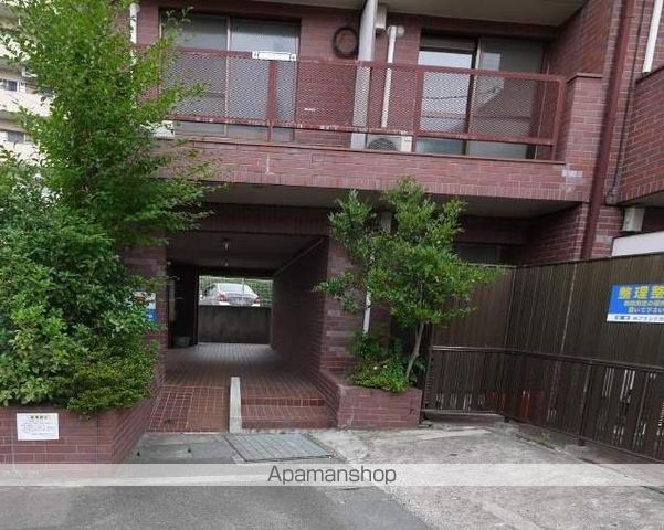 スカイヒルズ台原の玄関写真