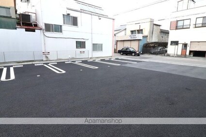 ＤーＲＯＯＭやはた[1LDK/41.86m2]の駐車場