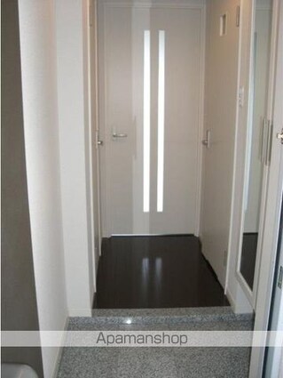 グランド・ステージ樽味[1R/35.03m2]の玄関