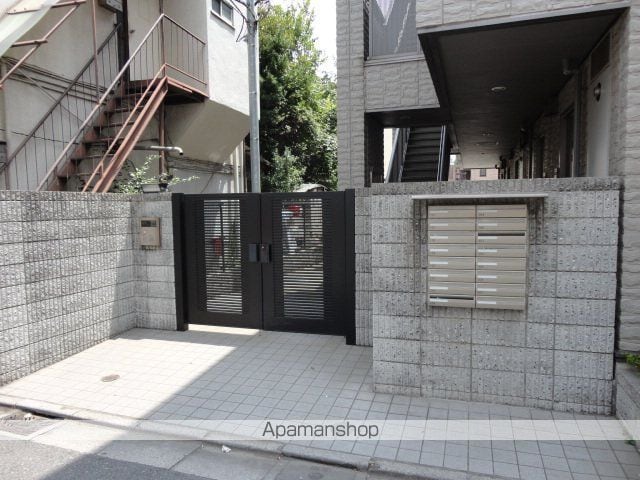 東京都世田谷区下馬２丁目[1K/31.98m2]の共用部3
