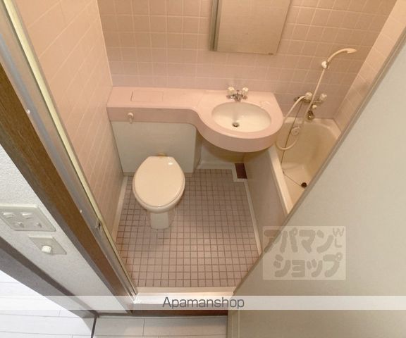 ヴェルビュ二条城東の内装写真
