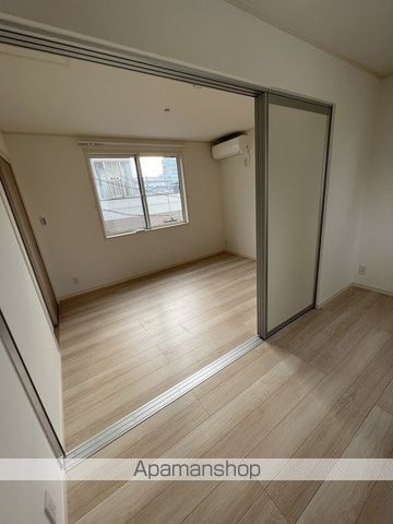 SAULE 新都心の内装写真