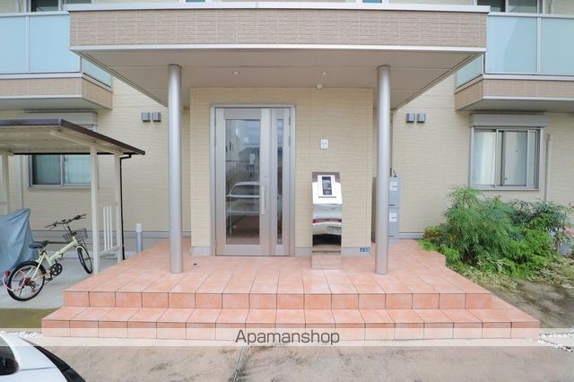 ハピネス田神駅前の玄関写真