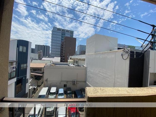 岩清尾マンション 403号の内装写真