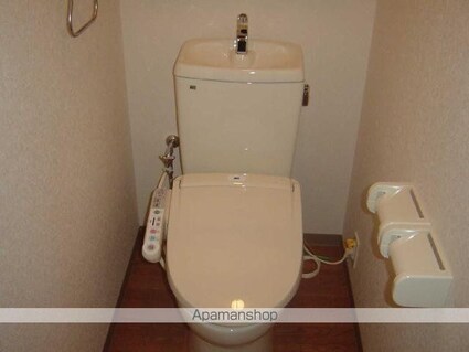 千葉県成田市八代[2LDK/54.45m2]のトイレ