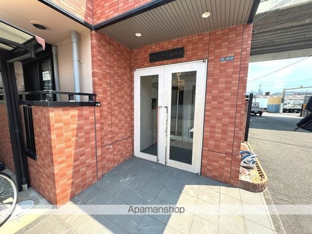 メルベーユ高井田の玄関写真