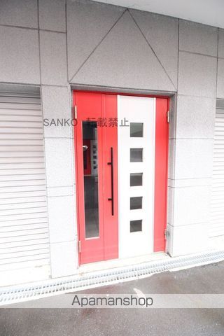 LEE SPACE新道東IIIの玄関写真