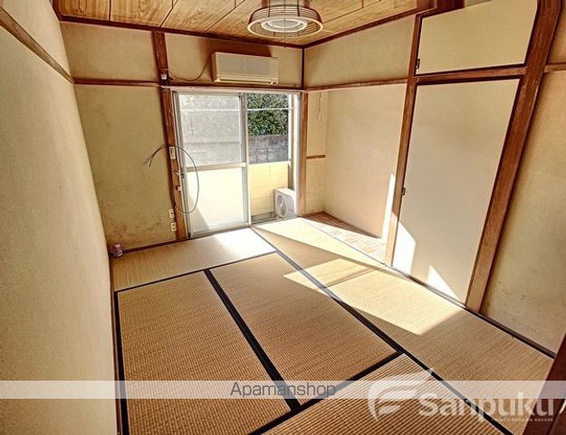 ハイツ中道後の内装写真