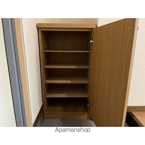 LIMPIA垂木の内装写真