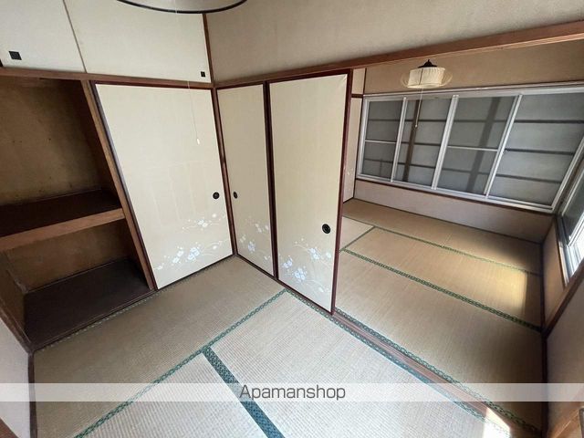 砂新田貸家の内装写真