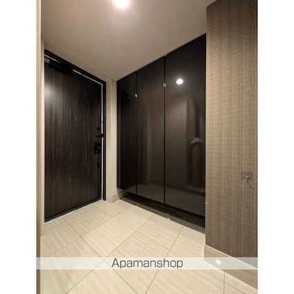ジオ千代田大手町[3LDK/72.23m2]の玄関