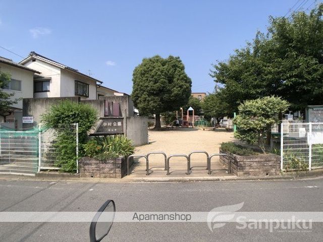 レティスVの周辺写真