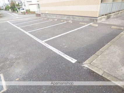 レオパレスソレーユ　Ⅱ[1K/23.18m2]の駐車場