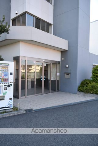 阪和線 鳳駅 徒歩13分 4階建 築18年の玄関写真