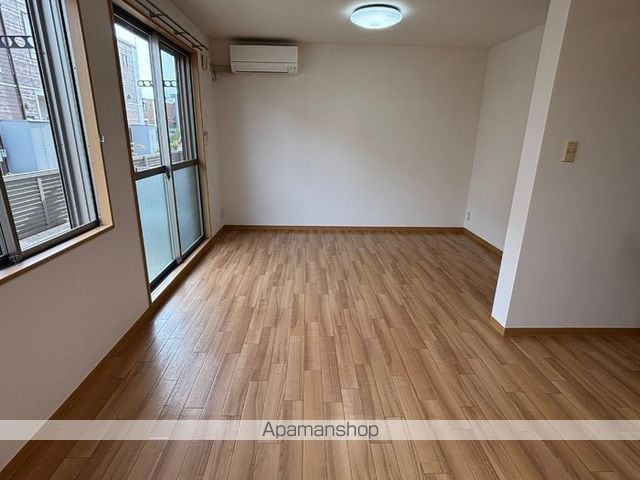 リースランドネオス春日弐番館 Cの内装写真