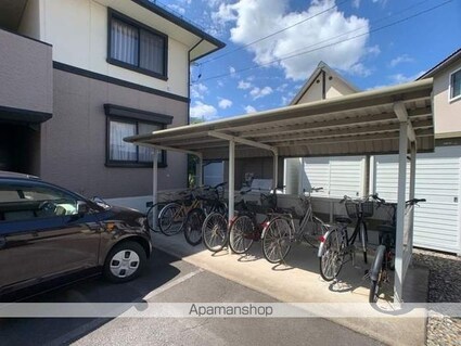 Ｅｌ　ｄｕｏ・Ａｐｉｓ[2DK/45.42m2]の共用部